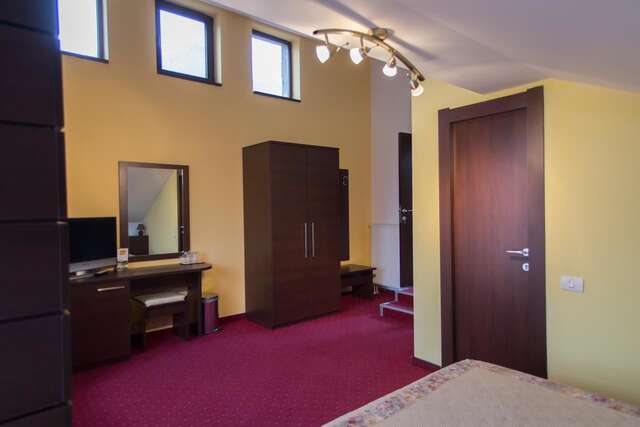Гостевой дом Pension Casa Sara Буштени-20